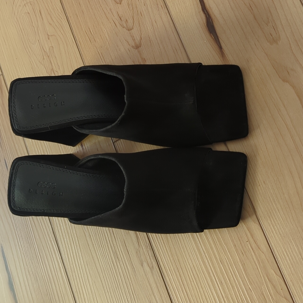 ASOS Design Black chunky heel mules size 8 - Picture 2 of 12